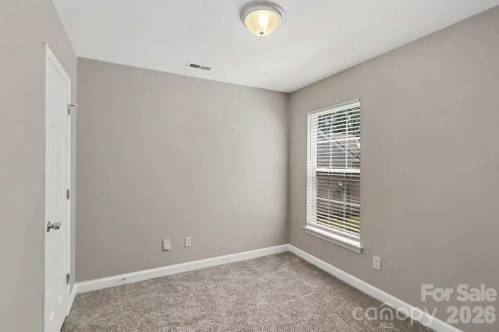 7035 Red Bud Circle Charlotte NC 28214