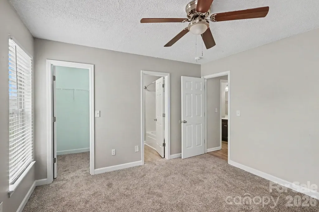 7035 Red Bud Circle Charlotte NC 28214