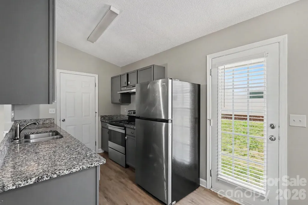 7035 Red Bud Circle Charlotte NC 28214