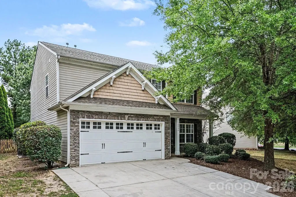 10004 Barrands Lane Charlotte NC 28278