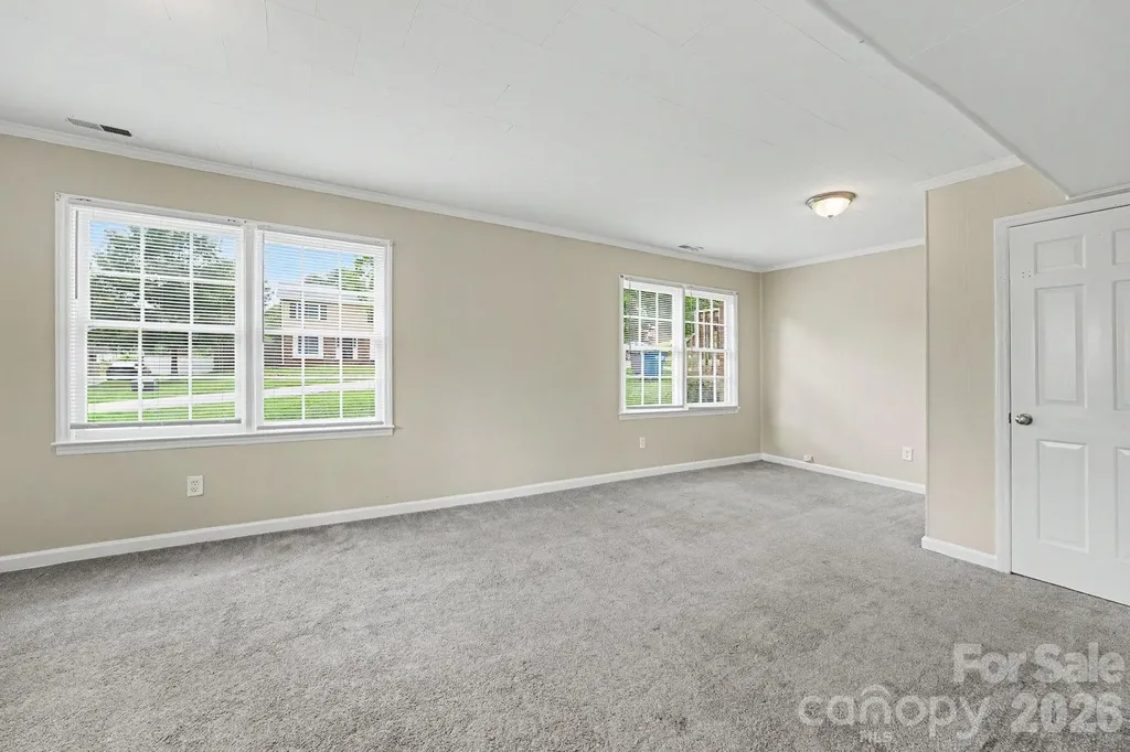 630 Colonial Drive Statesville NC 28625