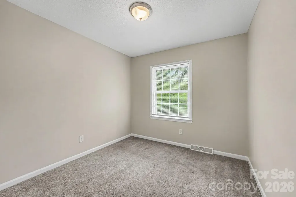 630 Colonial Drive Statesville NC 28625