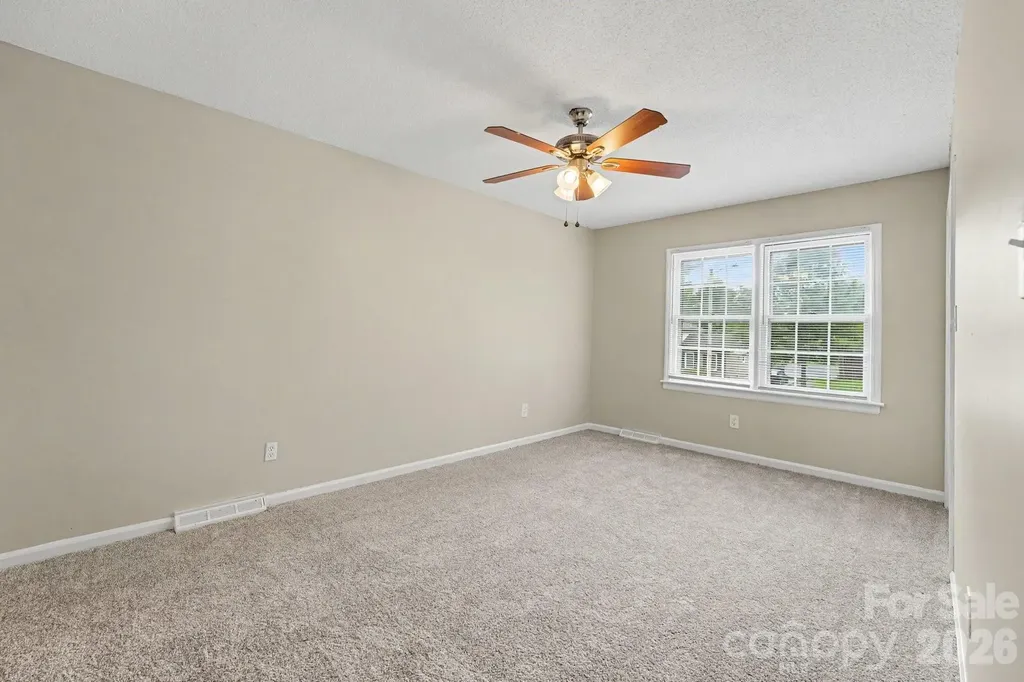 630 Colonial Drive Statesville NC 28625