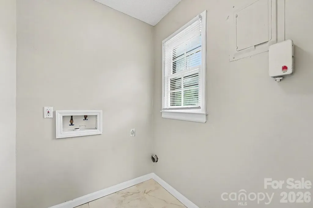 630 Colonial Drive Statesville NC 28625