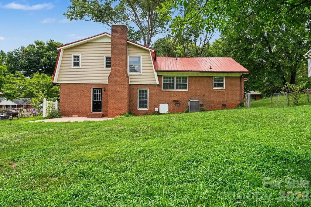 630 Colonial Drive Statesville NC 28625