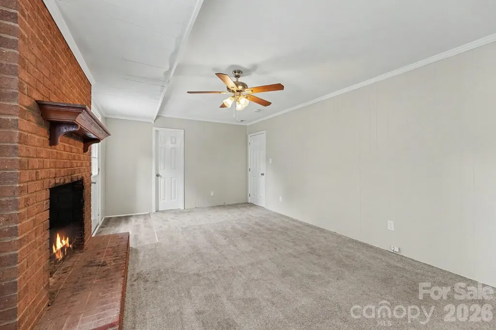 630 Colonial Drive Statesville NC 28625