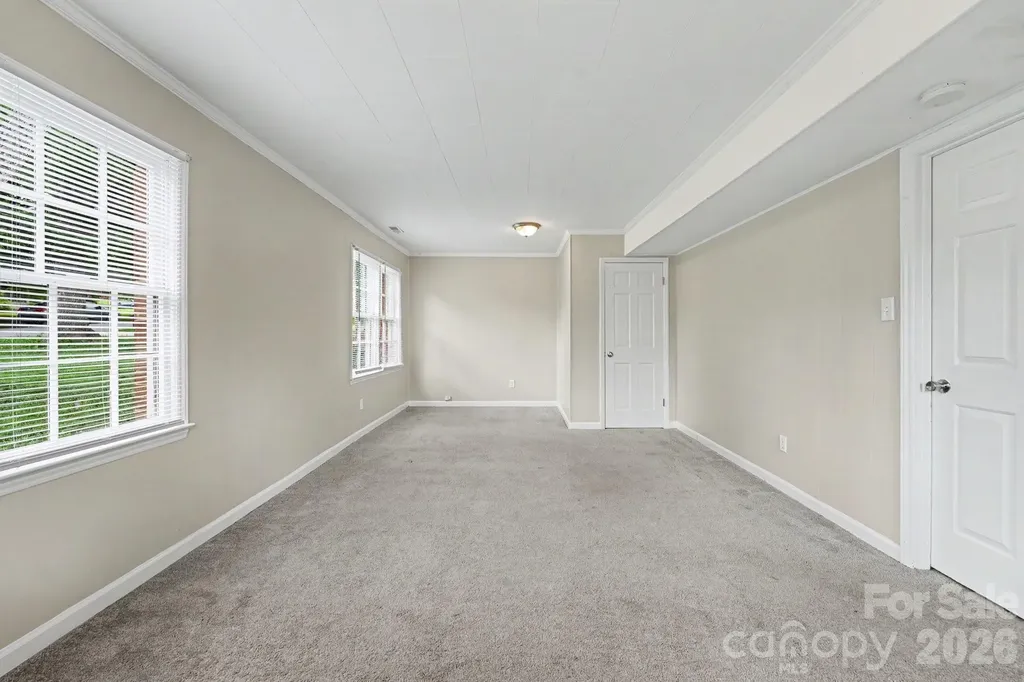 630 Colonial Drive Statesville NC 28625