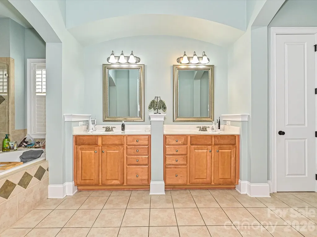 2325 Herrons Nest Place NW Concord NC 28027