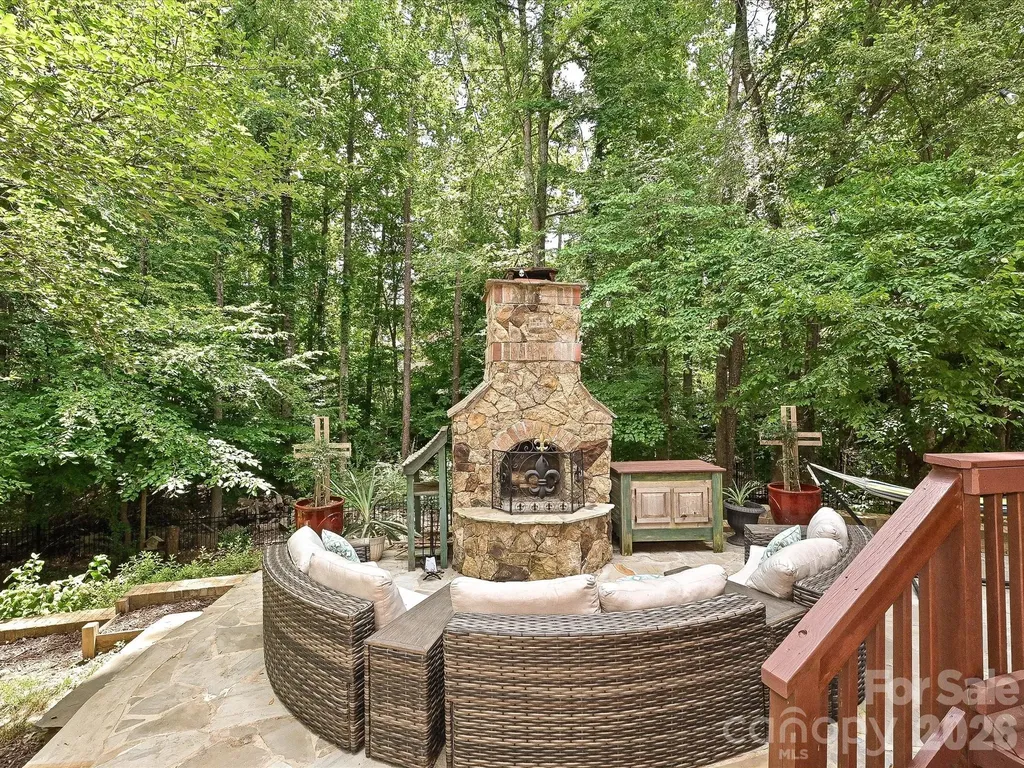 2325 Herrons Nest Place NW Concord NC 28027