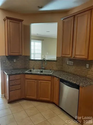 12218 Honor Guard Avenue Charlotte NC 28277