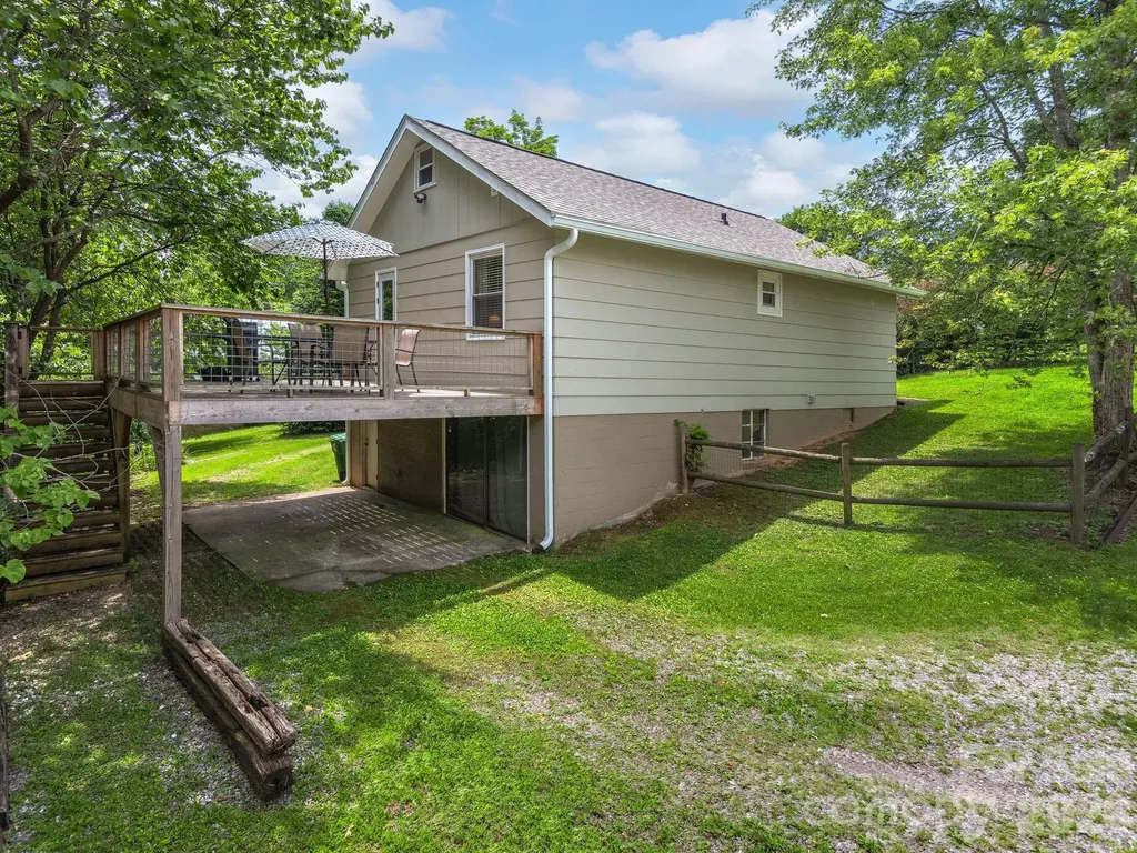 73 Fair Oaks Road Arden NC 28704