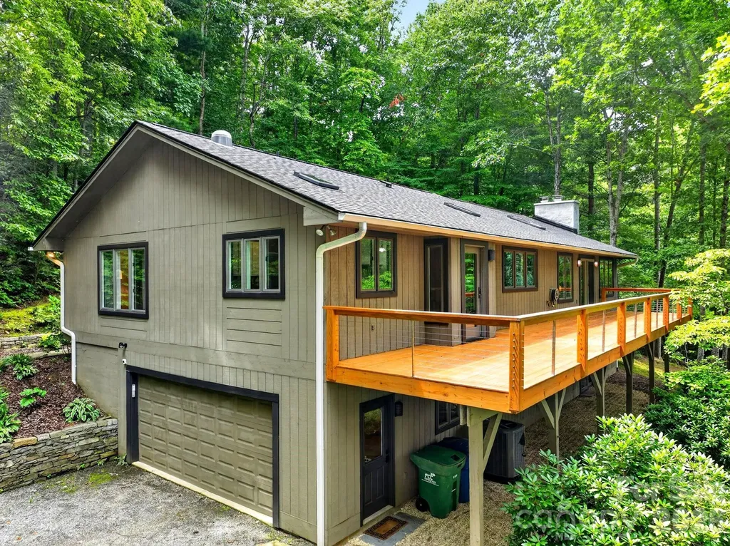 12 Beech Tree Lane Asheville NC 28804
