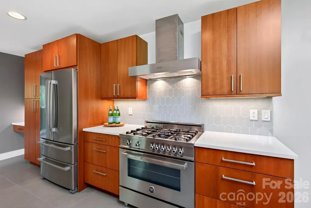 12 Beech Tree Lane Asheville NC 28804