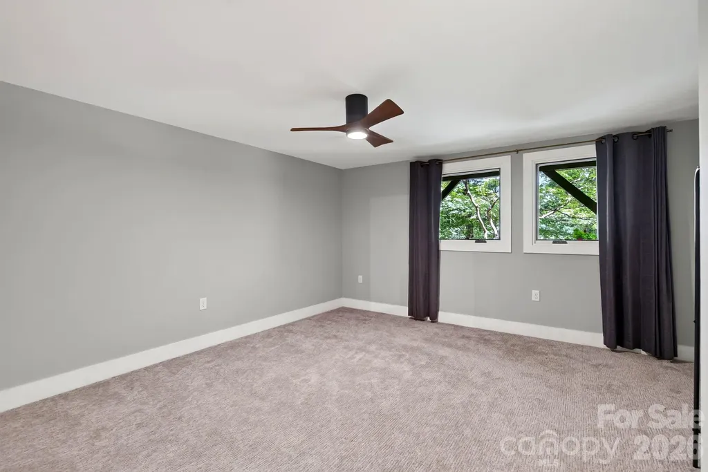 12 Beech Tree Lane Asheville NC 28804