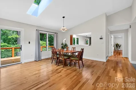 12 Beech Tree Lane Asheville NC 28804