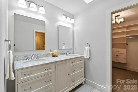 12 Beech Tree Lane Asheville NC 28804