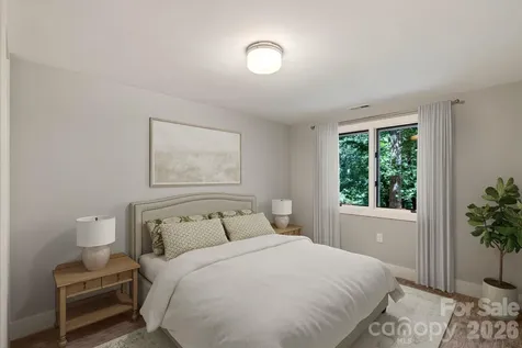 12 Beech Tree Lane Asheville NC 28804