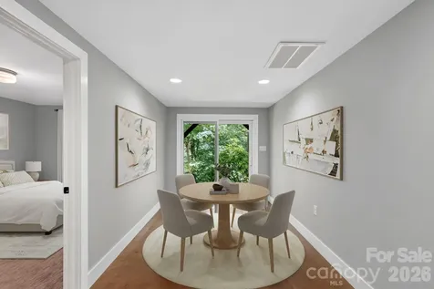 12 Beech Tree Lane Asheville NC 28804