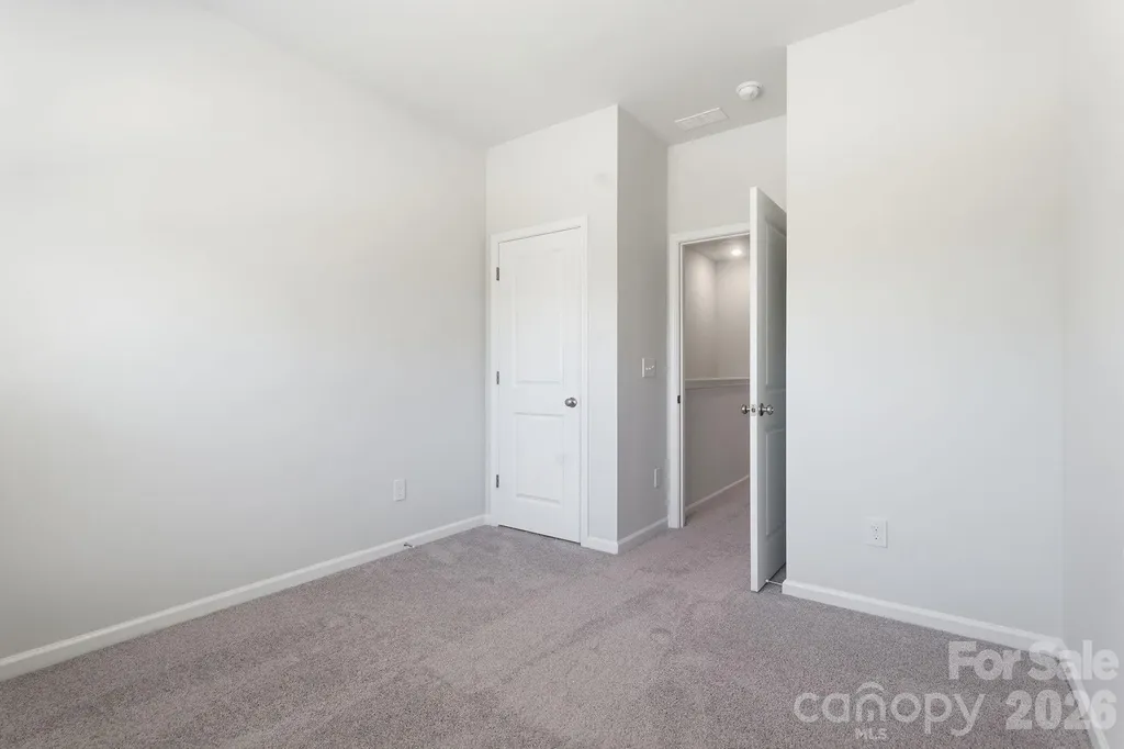 4632 Lakeview Road Charlotte NC 28216