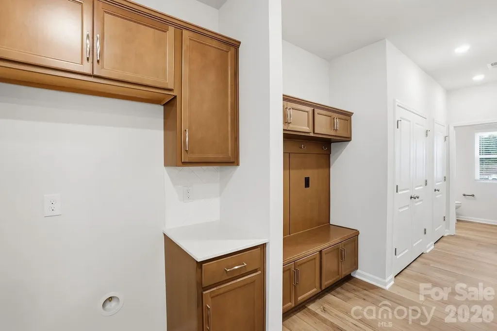 4632 Lakeview Road Charlotte NC 28216