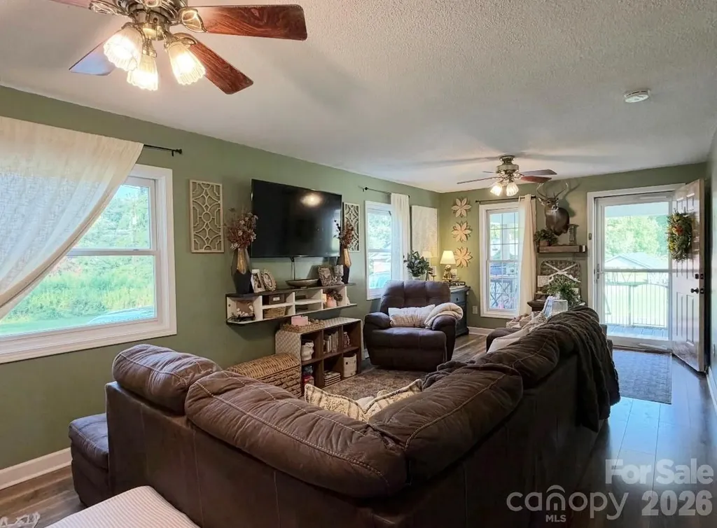 2064 Alberton Lane Lenoir NC 28645