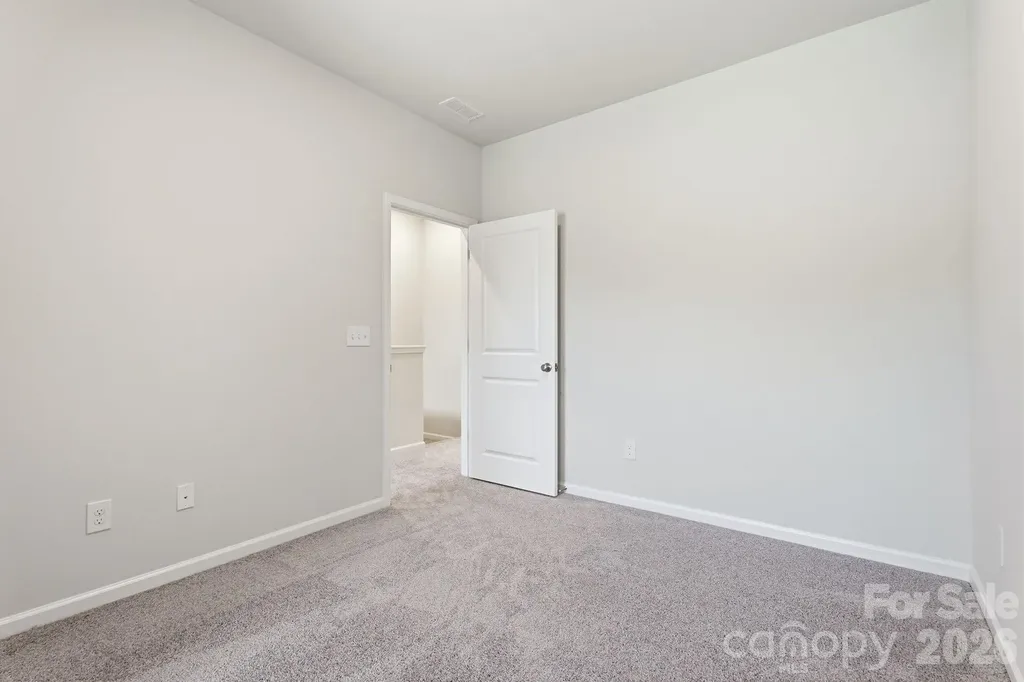4614 Lakeview Road Charlotte NC 28216