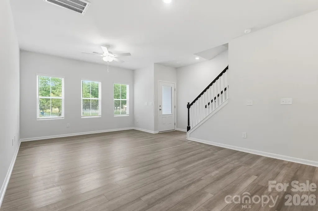 4614 Lakeview Road Charlotte NC 28216