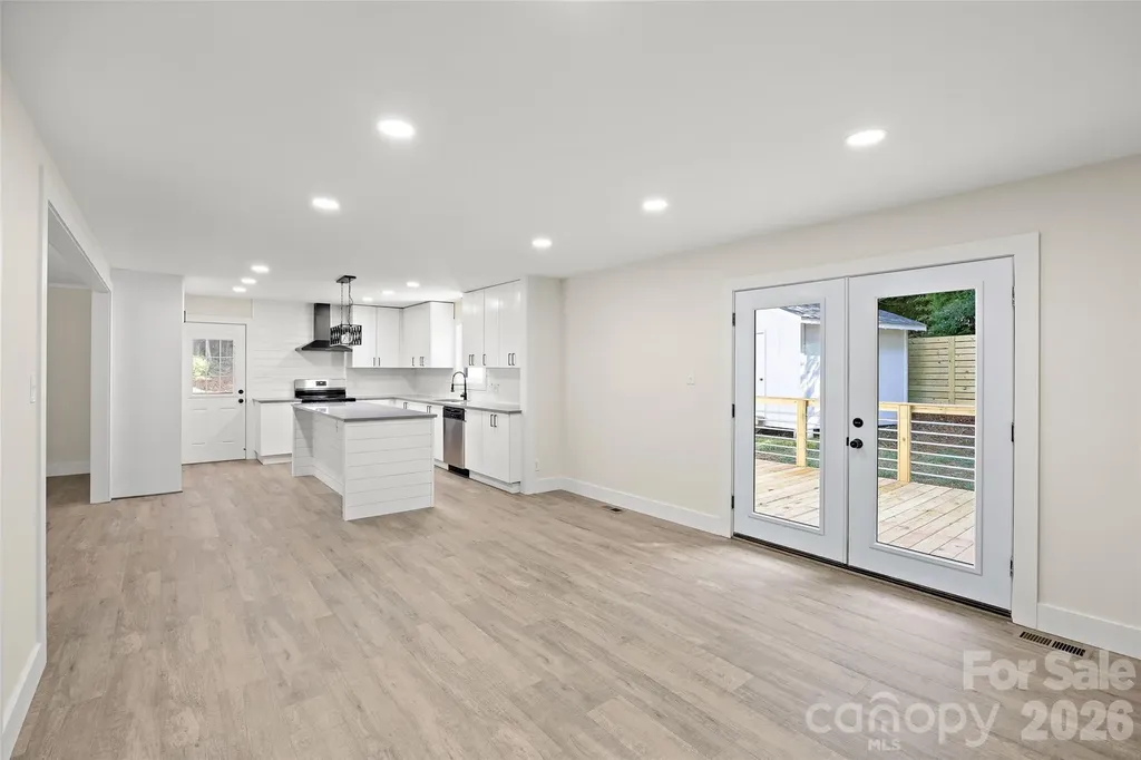8033 Ritter Drive Charlotte NC 28270