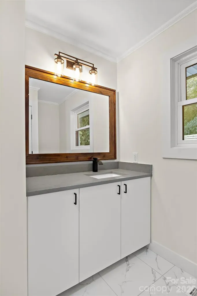8033 Ritter Drive Charlotte NC 28270