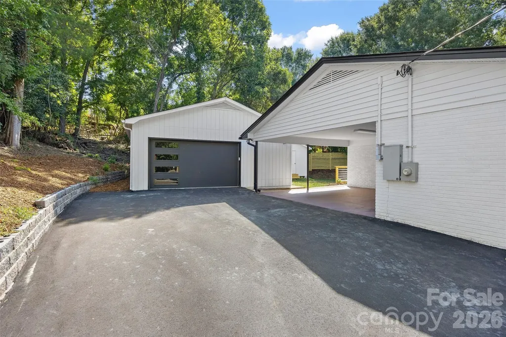 8033 Ritter Drive Charlotte NC 28270