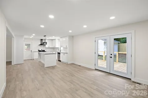 8033 Ritter Drive Charlotte NC 28270