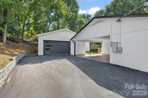 8033 Ritter Drive Charlotte NC 28270