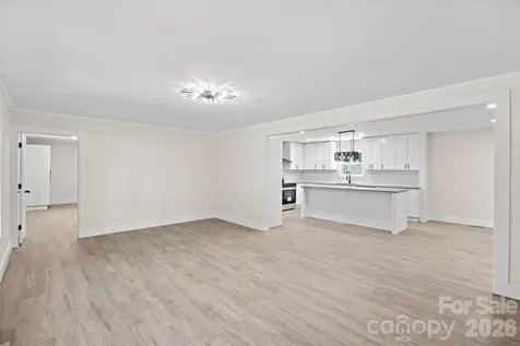 8033 Ritter Drive Charlotte NC 28270