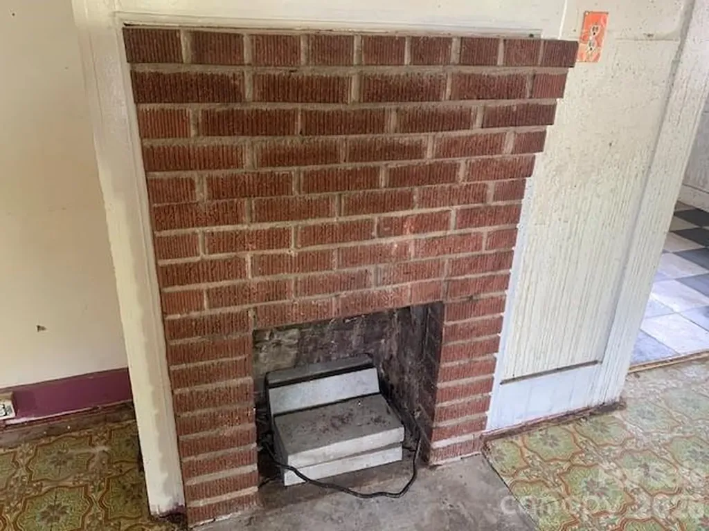 28 W Chestnut Street Rosman NC 28712