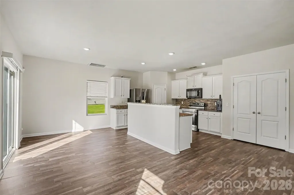 8411 Highgate Drive Charlotte NC 28215