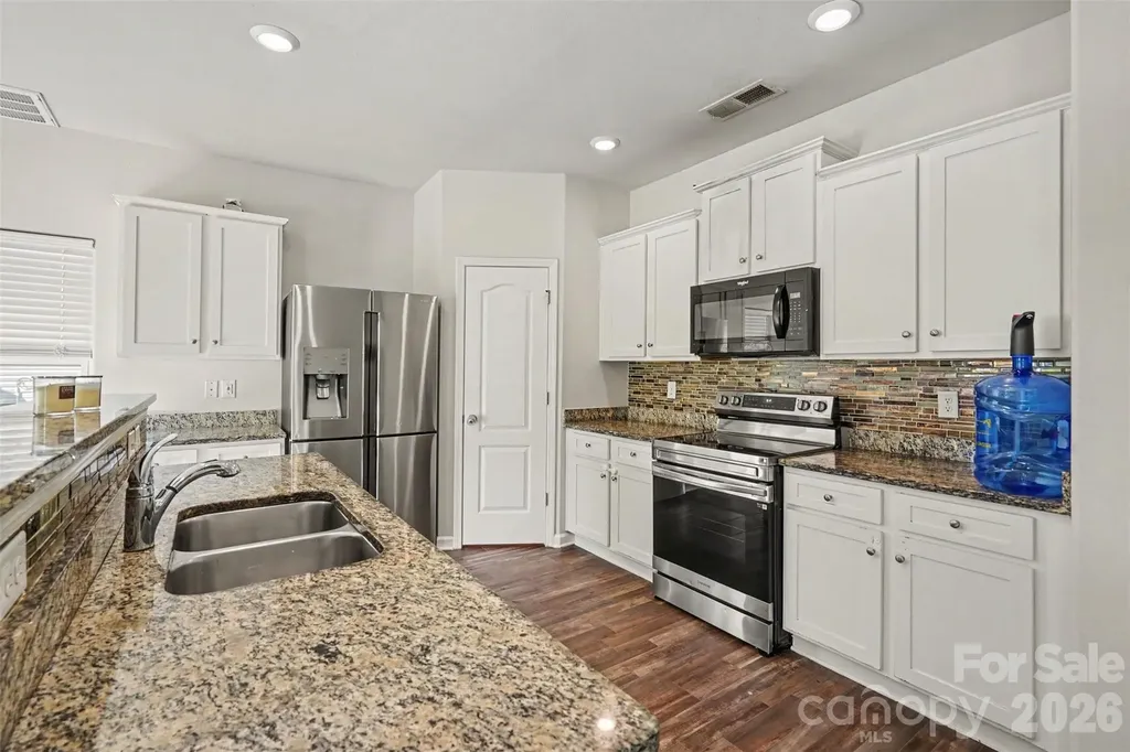 8411 Highgate Drive Charlotte NC 28215