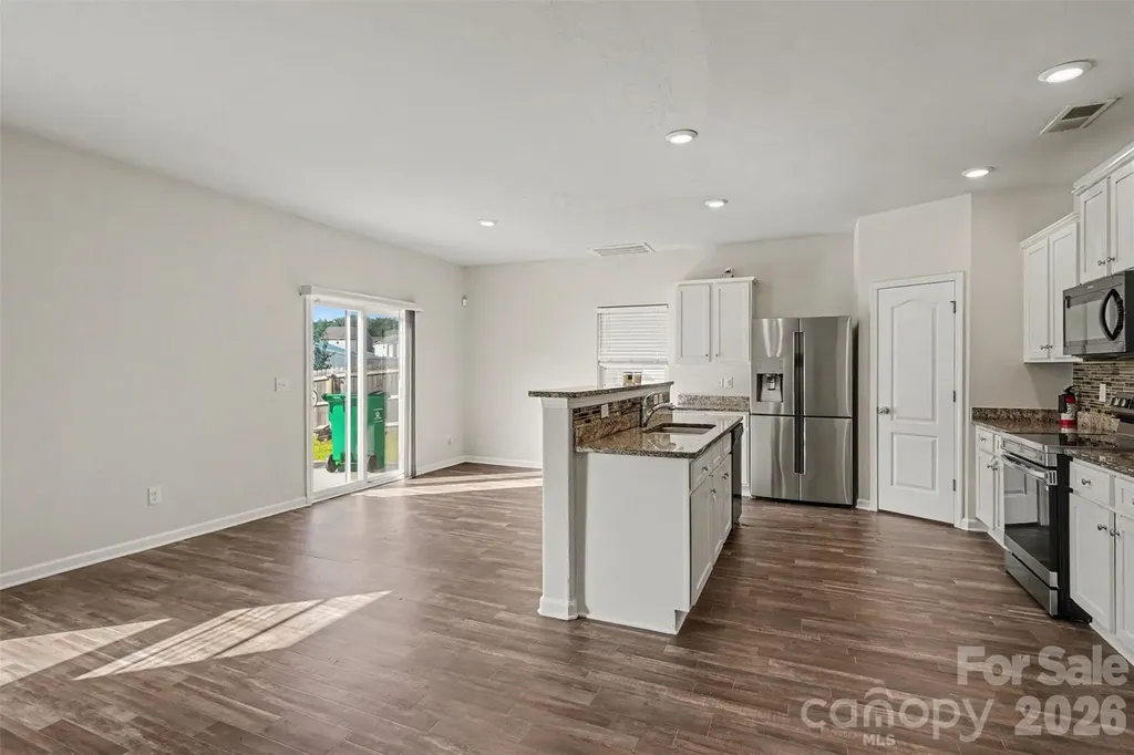8411 Highgate Drive Charlotte NC 28215