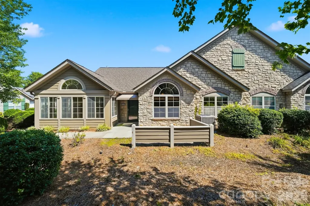808 Wynnshire Drive Hickory NC 28601