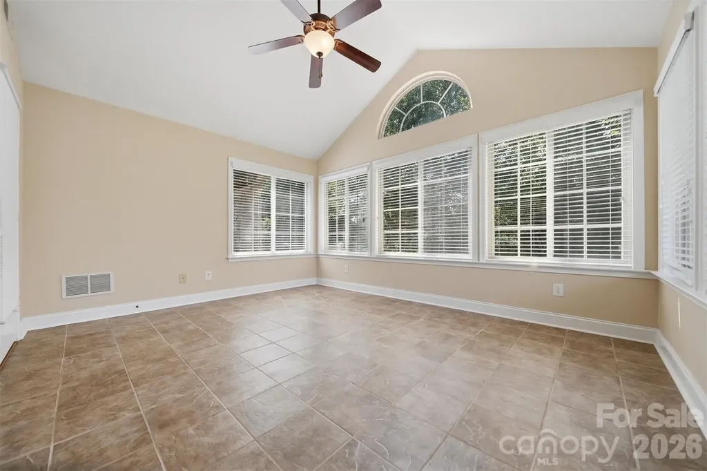 808 Wynnshire Drive Hickory NC 28601