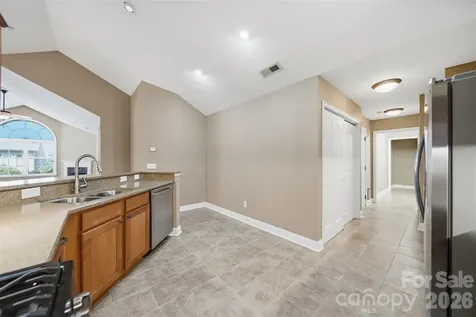 808 Wynnshire Drive Hickory NC 28601