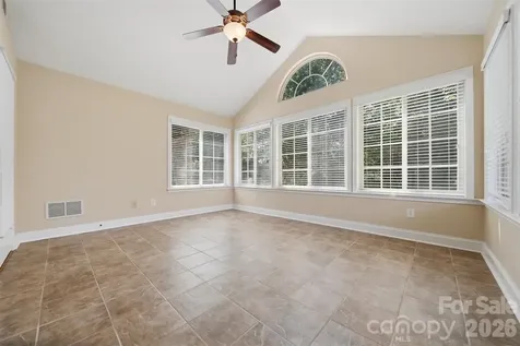 808 Wynnshire Drive Hickory NC 28601