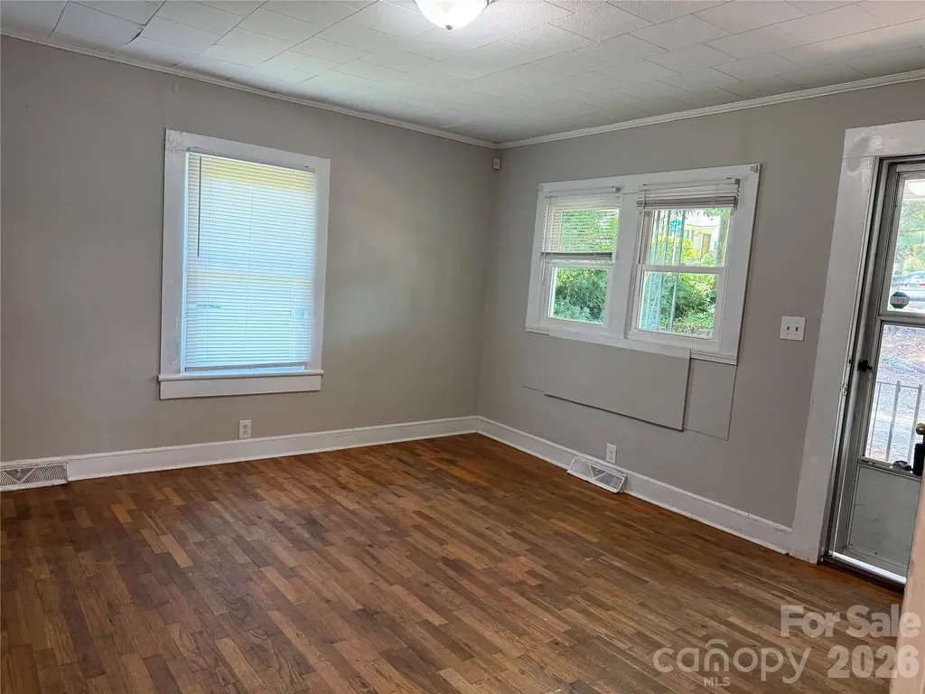 514 S Avon Street Gastonia NC 28054