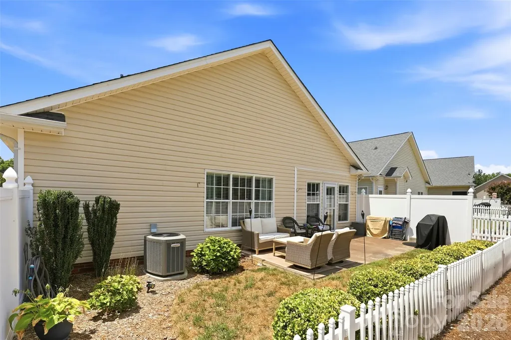1248 Curry Way Matthews NC 28104
