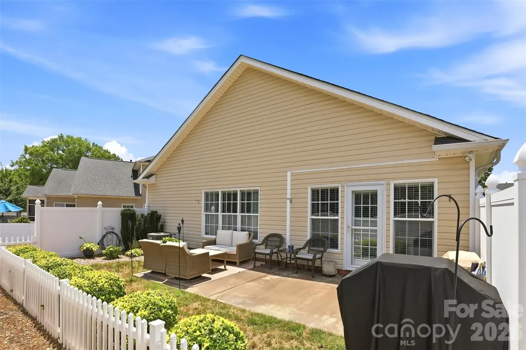 1248 Curry Way Matthews NC 28104
