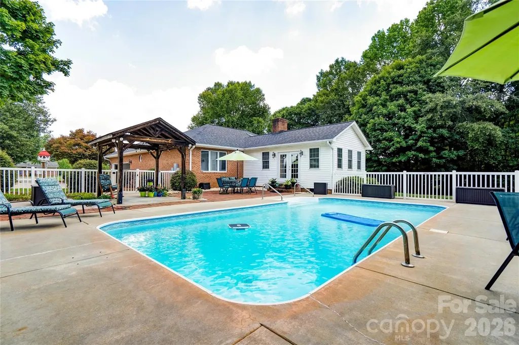 2002 Flint Hill Church Road Shelby NC 28152