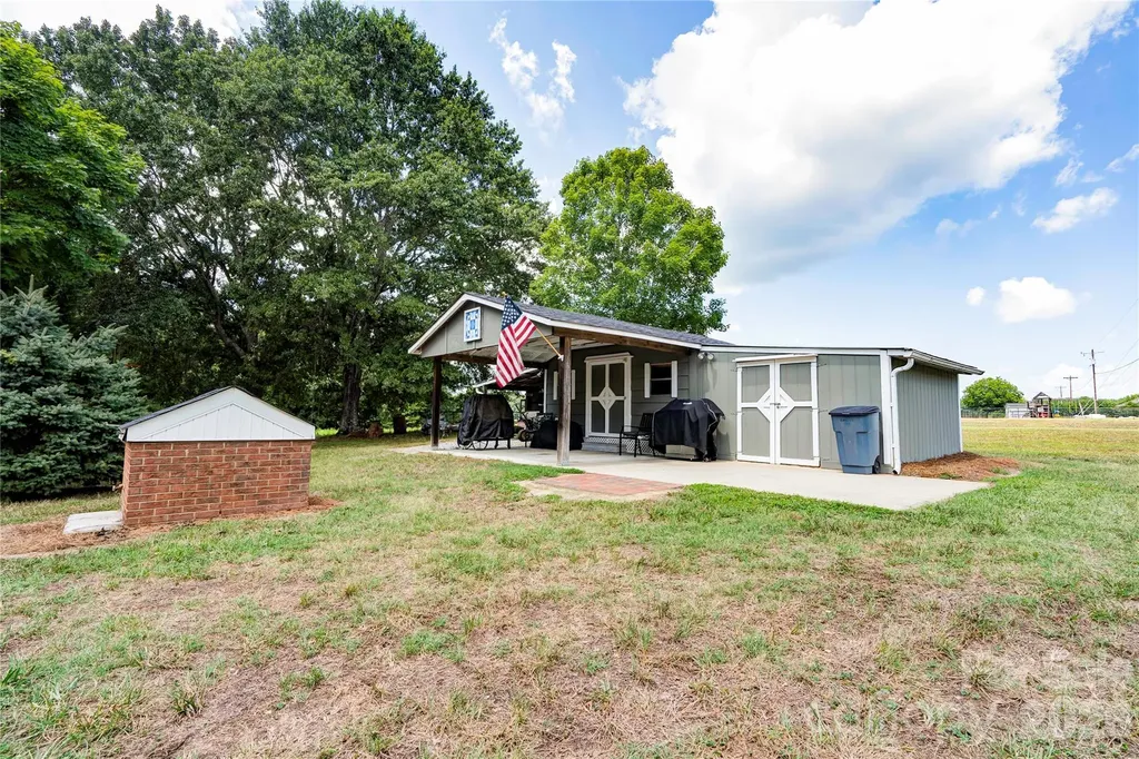 2002 Flint Hill Church Road Shelby NC 28152