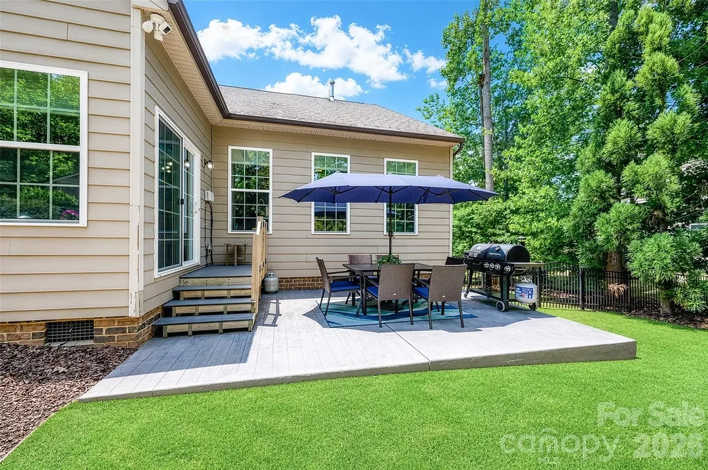 4018 Harmattan Drive Denver NC 28037
