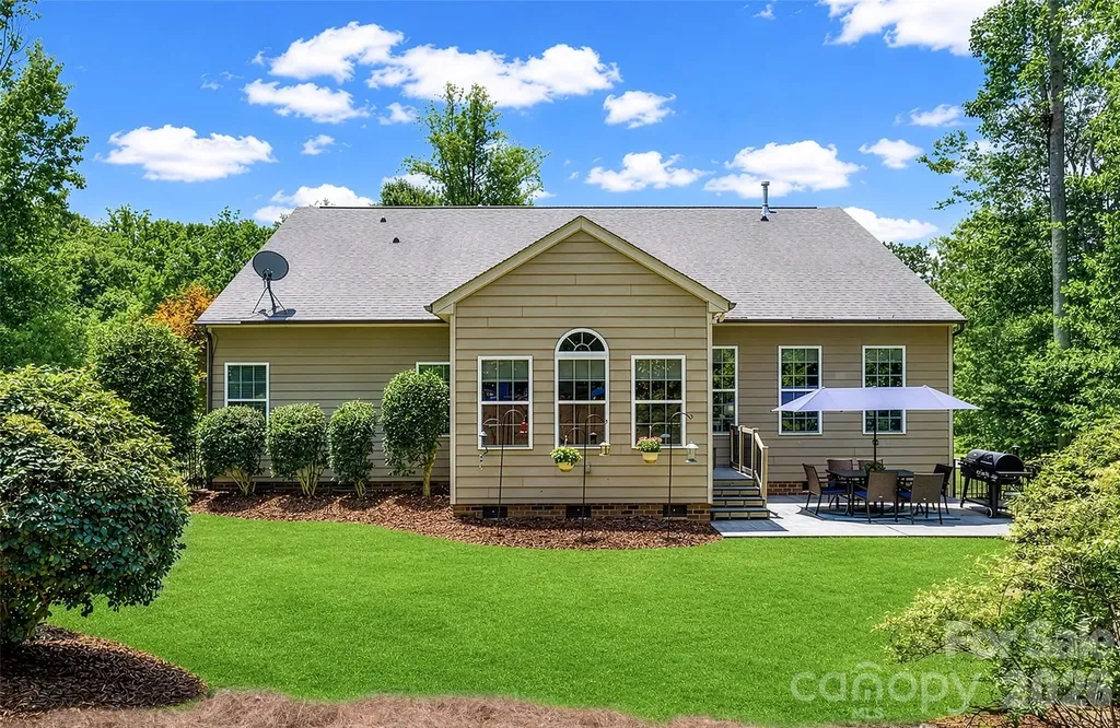 4018 Harmattan Drive Denver NC 28037