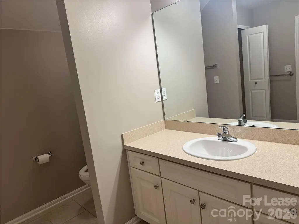 2416 Coltsview Road Matthews NC 28105