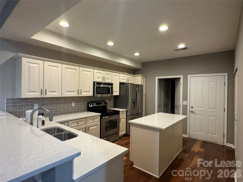 2416 Coltsview Road Matthews NC 28105